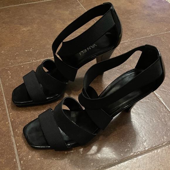 Vaneli Tara Black 3” Heel Sandal - Size 8 - Picture 7 of 7